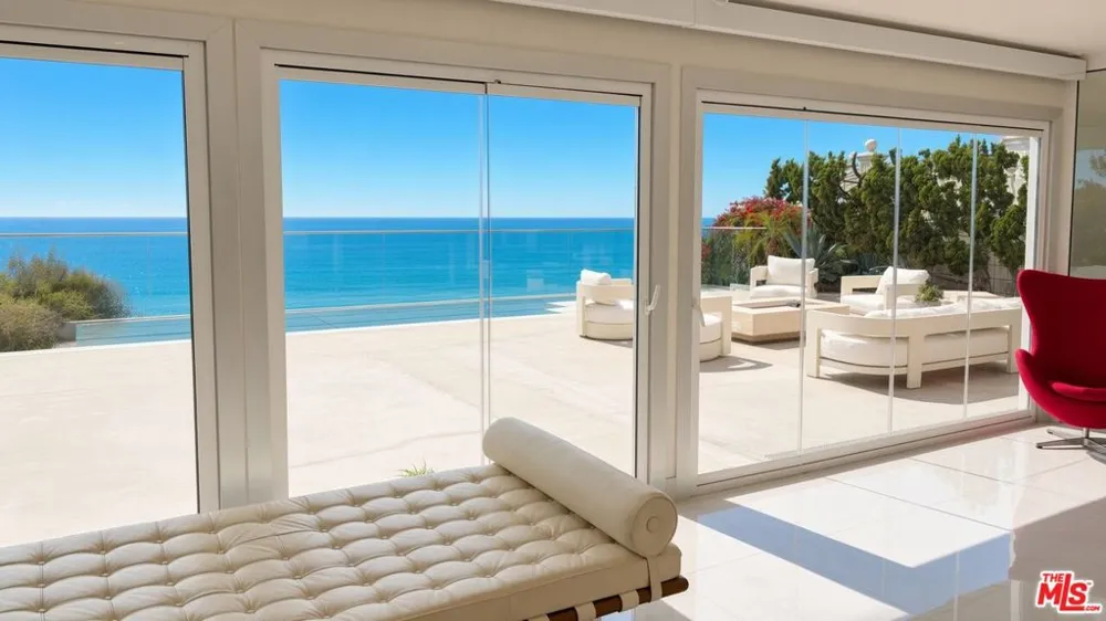 18222 Coastline Drive Malibu, CA 90265