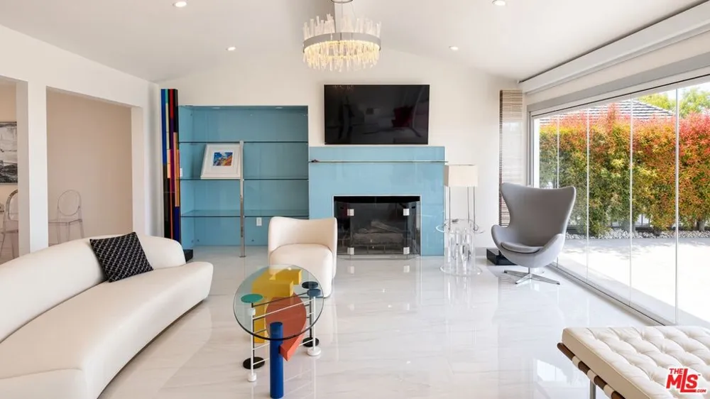 18222 Coastline Drive Malibu, CA 90265