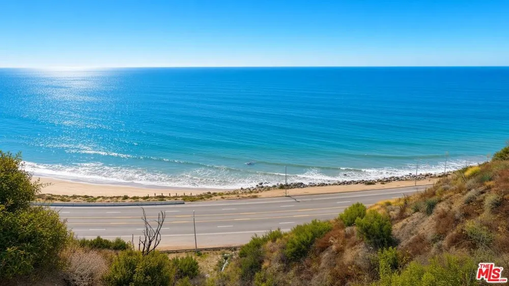 18222 Coastline Drive Malibu, CA 90265