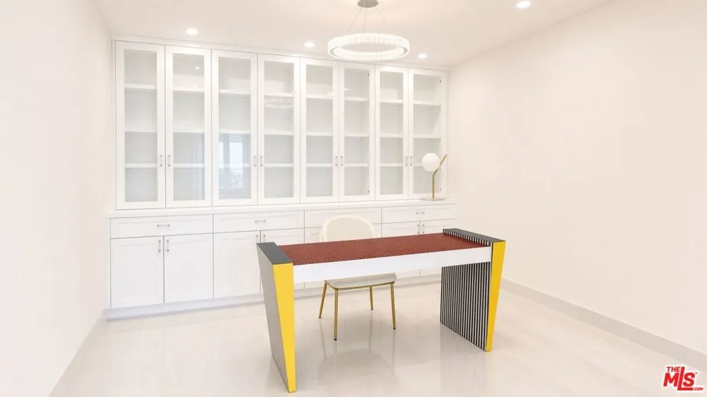 18222 Coastline Drive Malibu, CA 90265