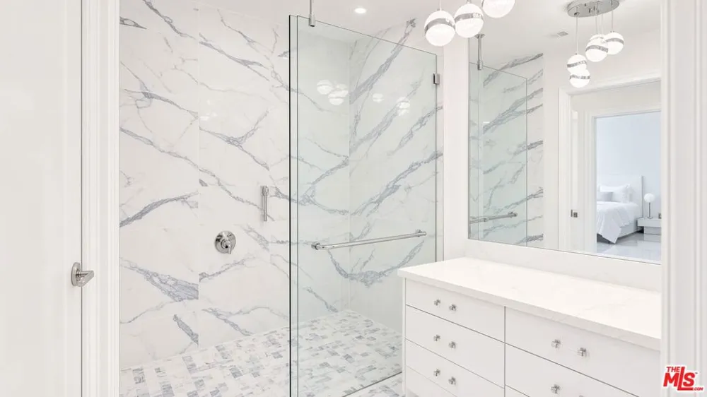 18222 Coastline Drive Malibu, CA 90265