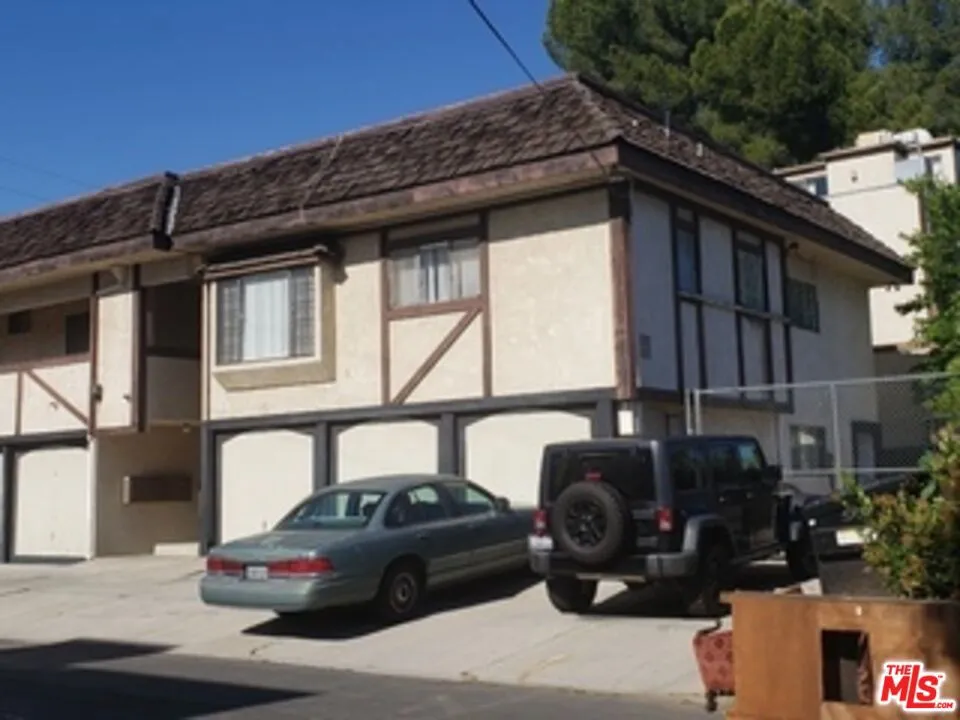 5170 Columbus Avenue #3 Sherman Oaks, CA 91403