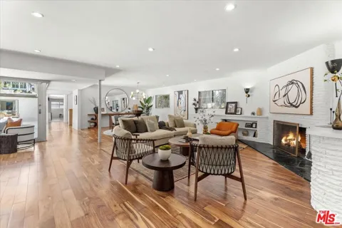 266 S Highland Avenue