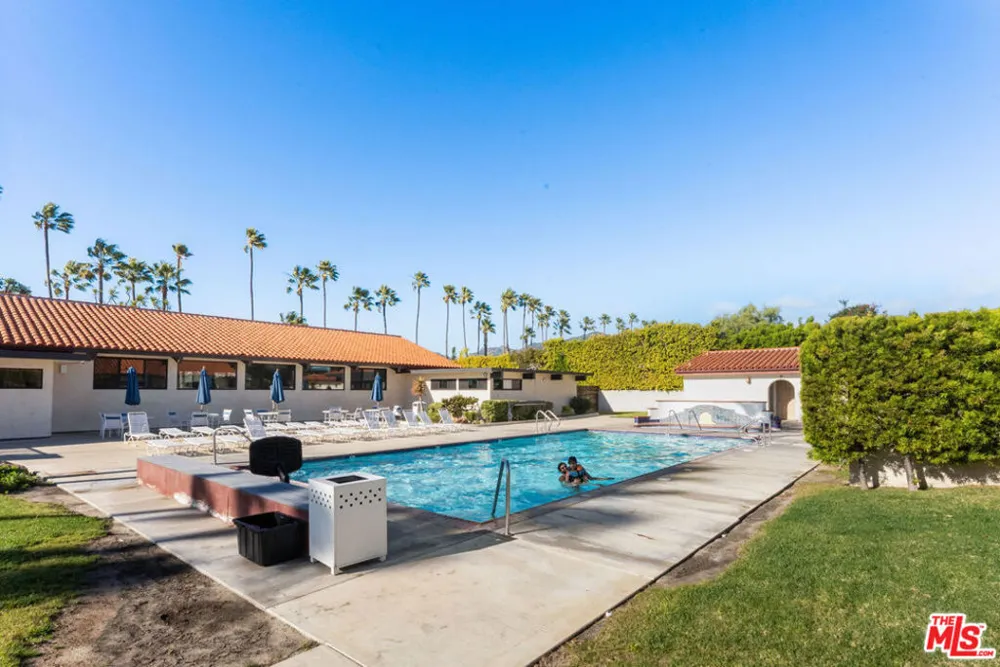 29500 Heathercliff Road #6 Malibu, CA 90265