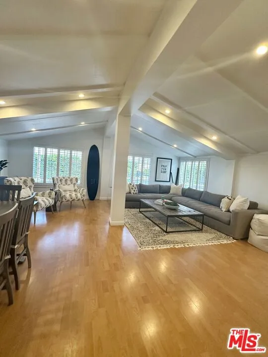 29500 Heathercliff Road #6 Malibu, CA 90265