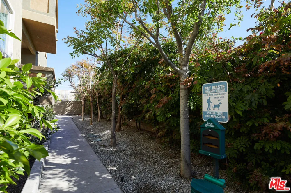 1408 W WASHINGTON BOULEVARD #206 Los Angeles, CA 90007