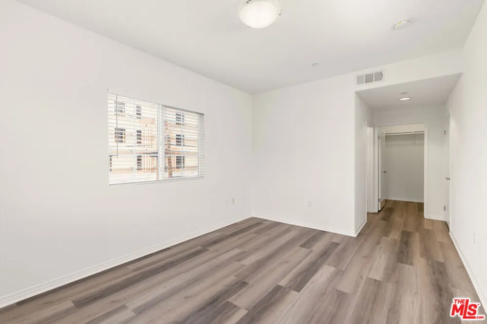 1408 W WASHINGTON BOULEVARD #206 Los Angeles, CA 90007