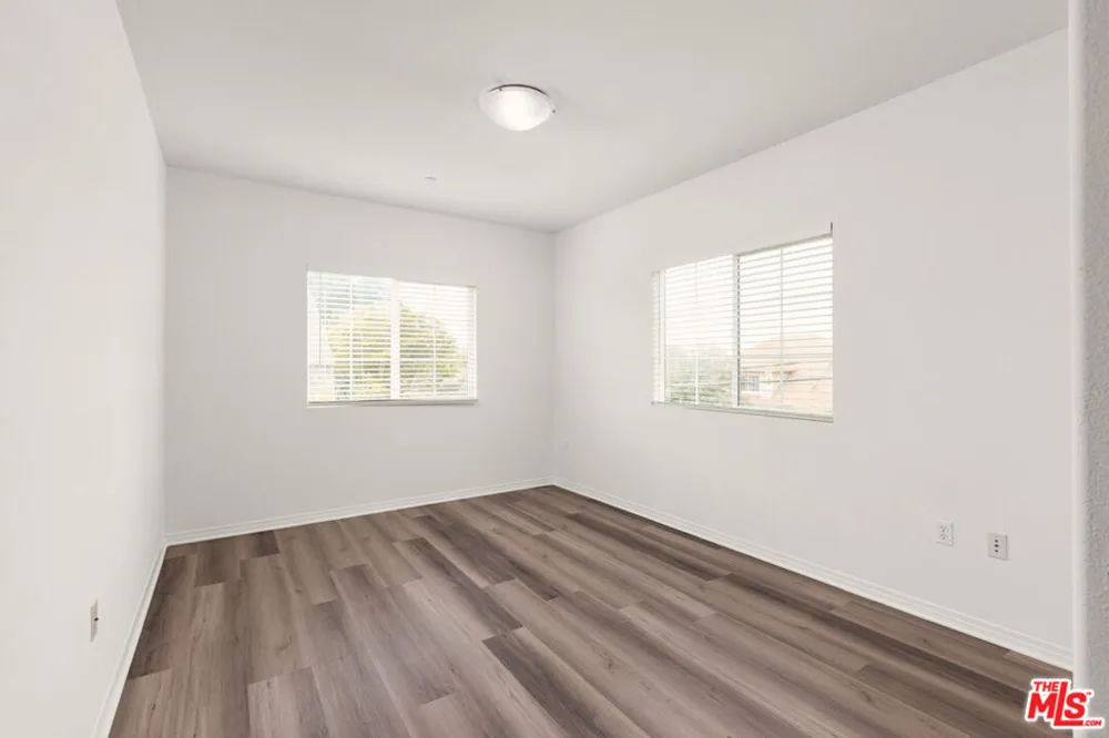 1408 W WASHINGTON BOULEVARD #206 Los Angeles, CA 90007