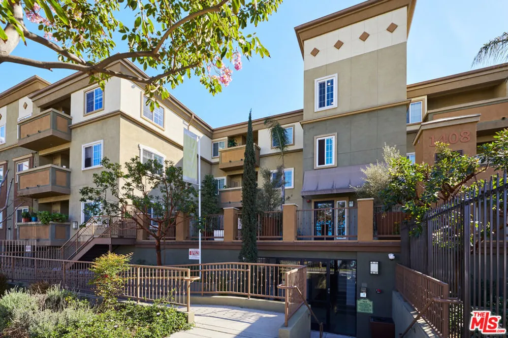 1408 W WASHINGTON BOULEVARD #206 Los Angeles, CA 90007