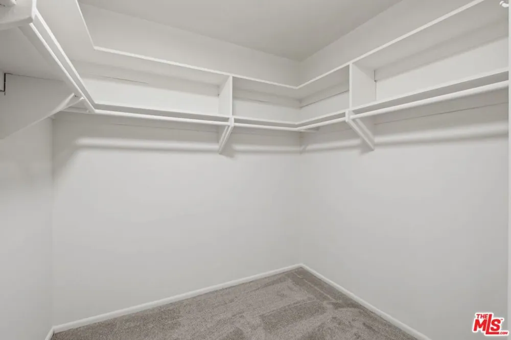 289 S Barrington Avenue #A309 Los Angeles, CA 90049