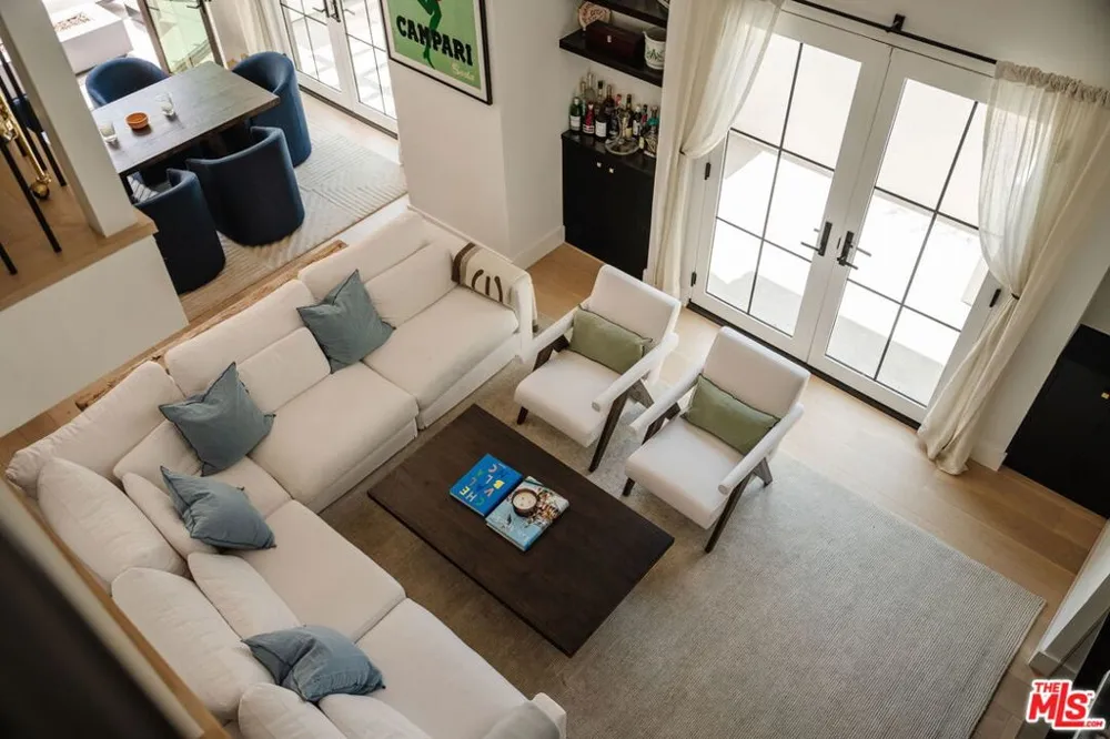 1025 Euclid Street #101 Santa Monica, CA 90403