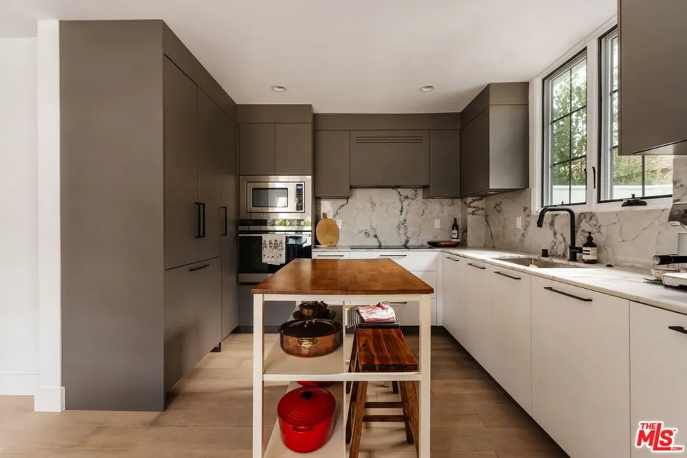 1025 Euclid Street #101 Santa Monica, CA 90403
