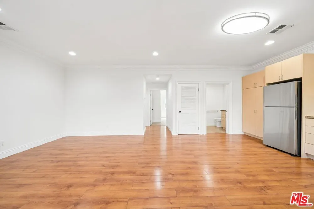 14654 Gault Street #2 Van Nuys, CA 91405