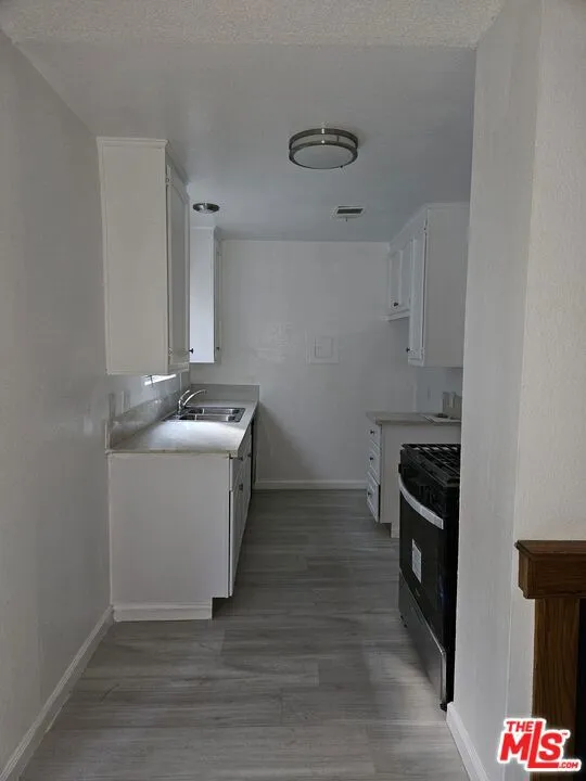5170 Columbus Avenue #7 Sherman Oaks, CA 91403