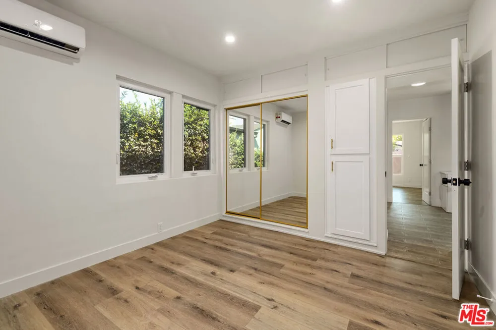 2621 Veteran Avenue Los Angeles, CA 90064