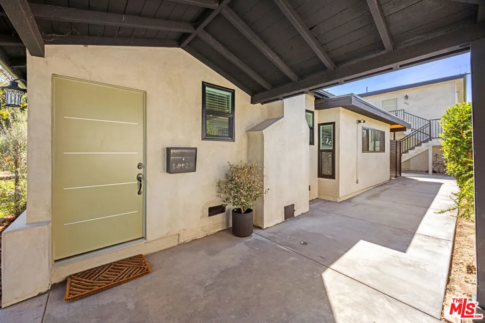 2621 Veteran Avenue Los Angeles, CA 90064