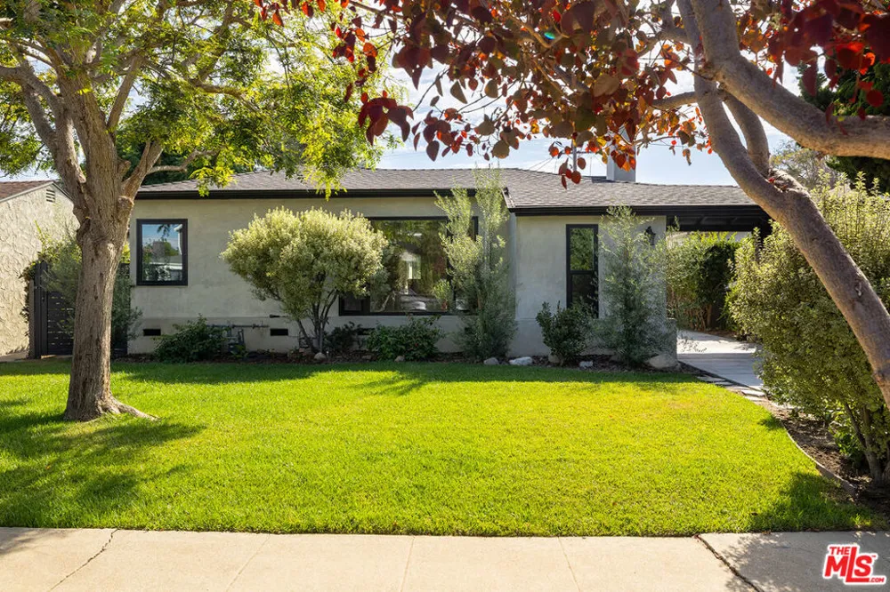 2621 Veteran Avenue Los Angeles, CA 90064