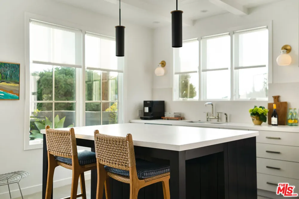 16017 Ysidro Avenue Pacific Palisades, CA 90272