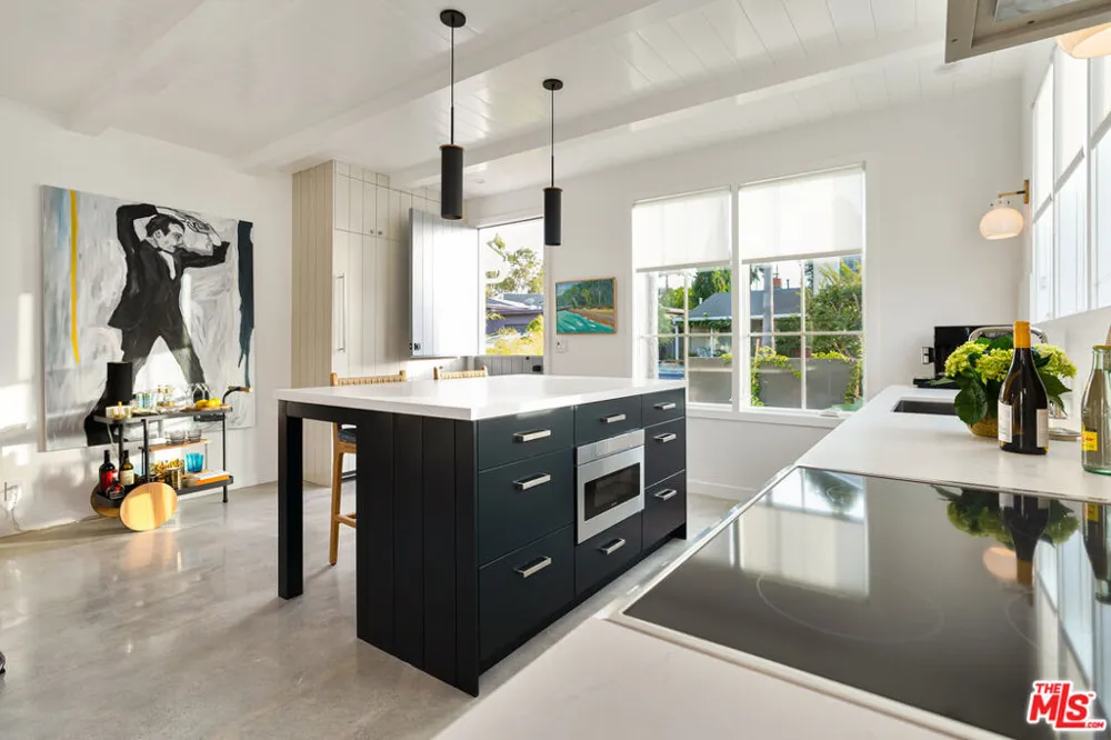 16017 Ysidro Avenue Pacific Palisades, CA 90272