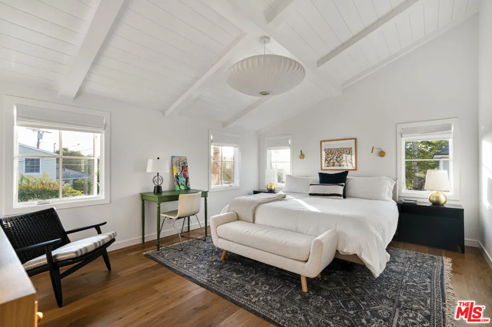 16017 Ysidro Avenue Pacific Palisades, CA 90272