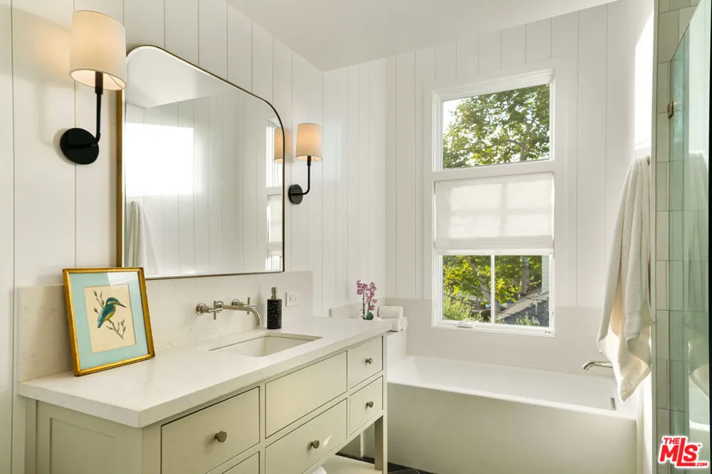 16017 Ysidro Avenue Pacific Palisades, CA 90272