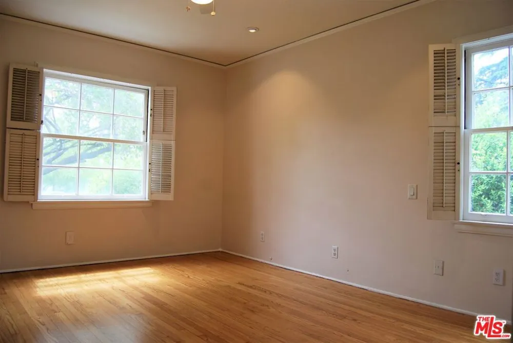 4653 FARMDALE AVENUE Valley Village, CA 91602