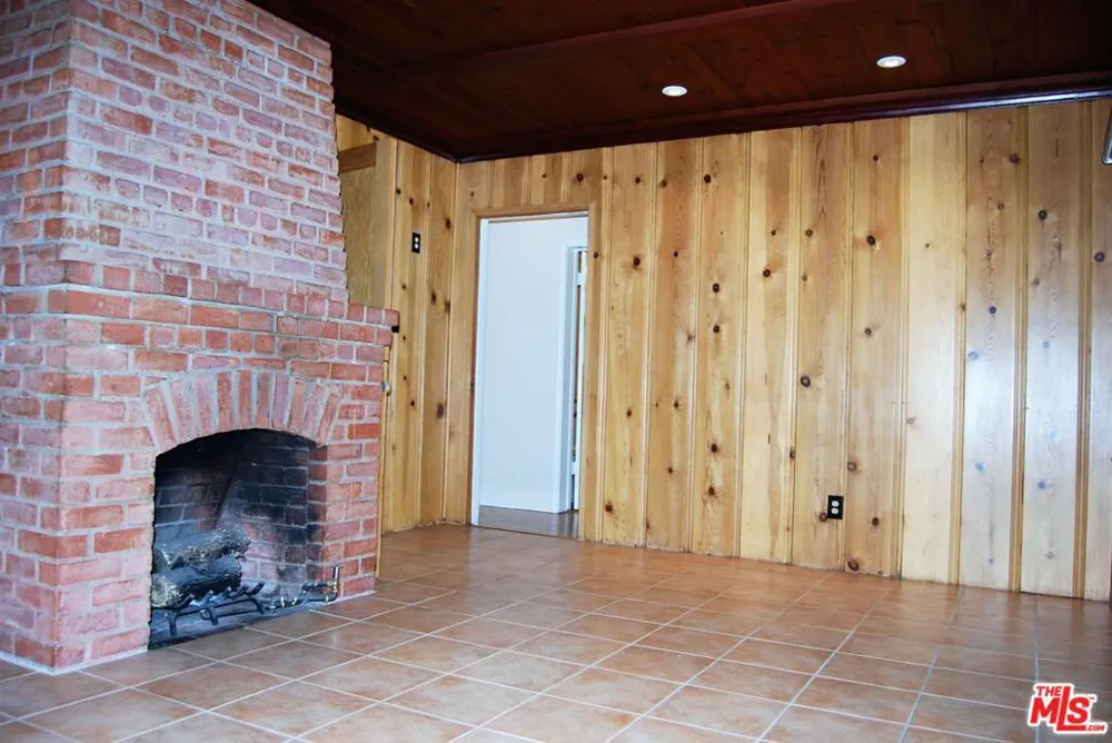 4653 FARMDALE AVENUE Valley Village, CA 91602