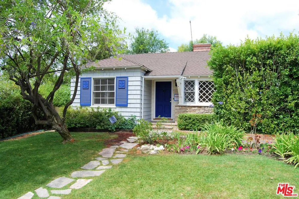 4653 FARMDALE AVENUE Valley Village, CA 91602