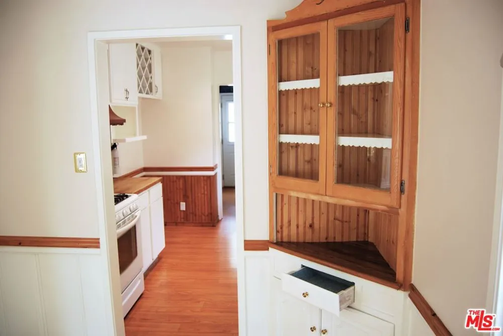 4653 FARMDALE AVENUE Valley Village, CA 91602