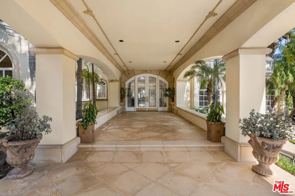 3855 Brunston Court Westlake Village, CA 91362