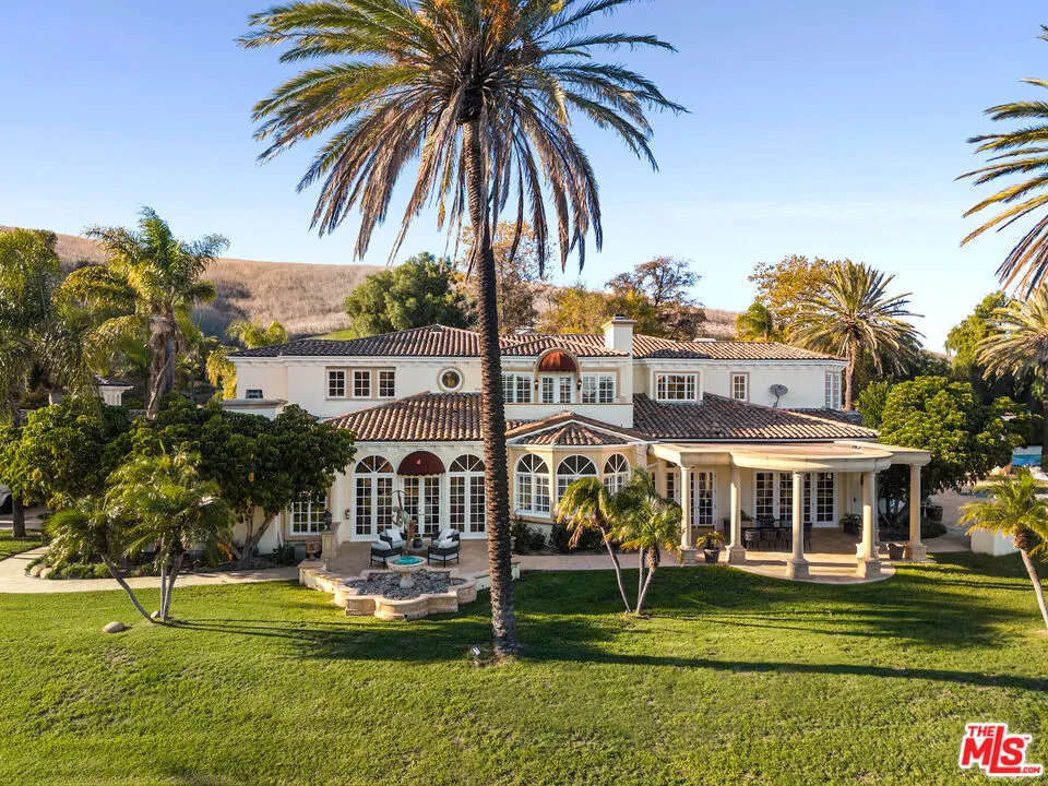 3855 Brunston Court Westlake Village, CA 91362