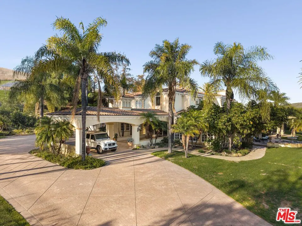 3855 Brunston Court Westlake Village, CA 91362