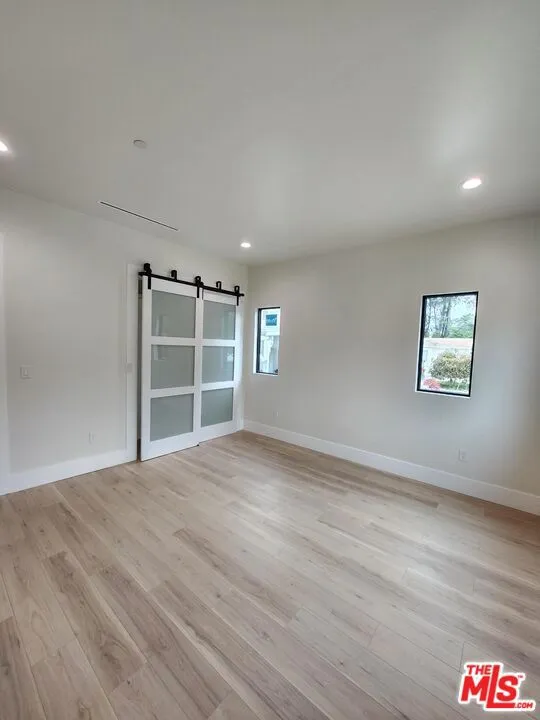 16641 McCormick Street Encino, CA 91436