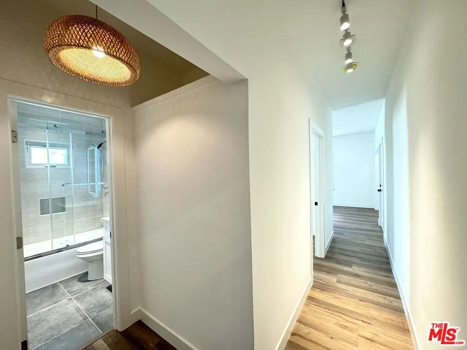 151 Swall Drive #1 Beverly Hills, CA 90211