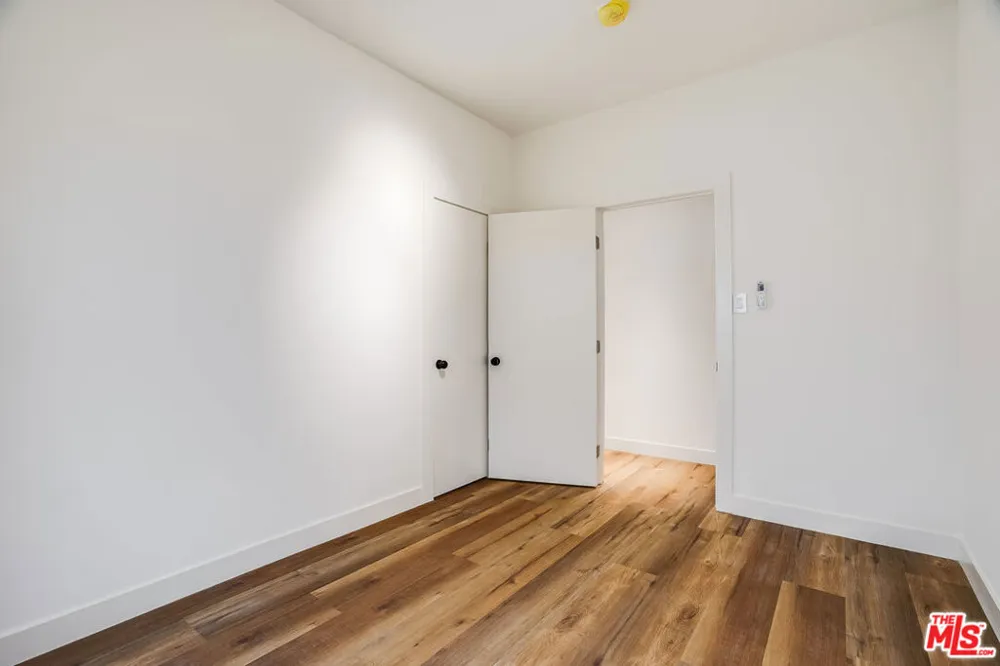 151 Swall Drive #1 Beverly Hills, CA 90211