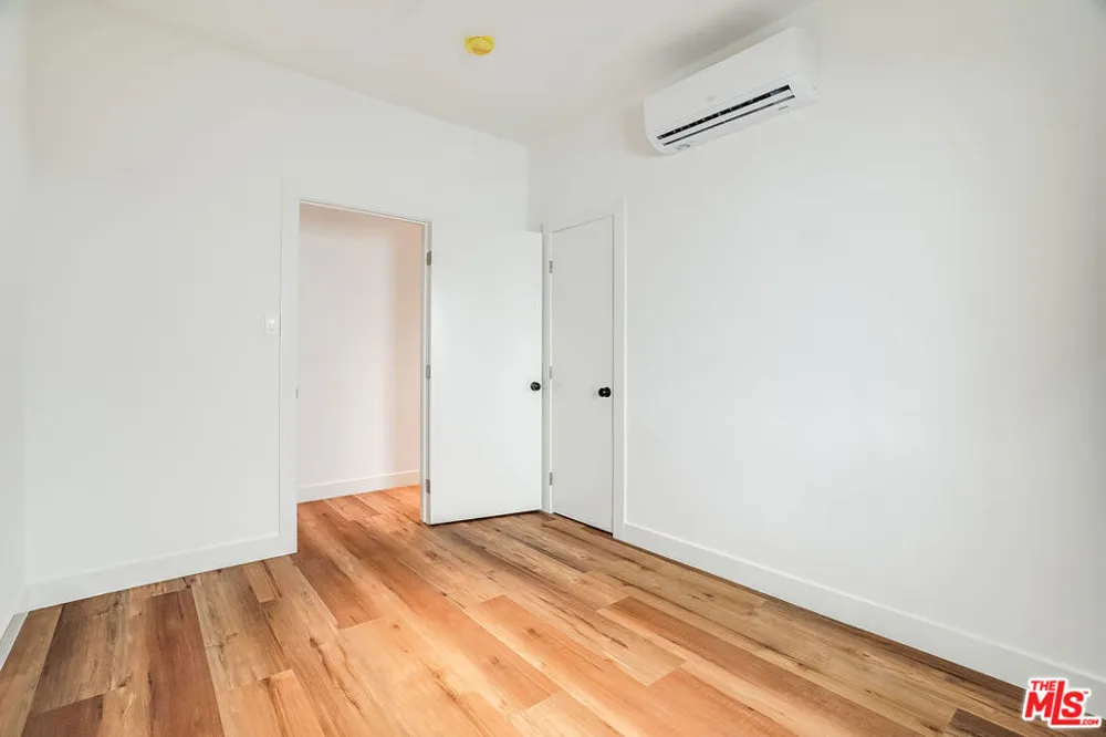 151 Swall Drive #1 Beverly Hills, CA 90211