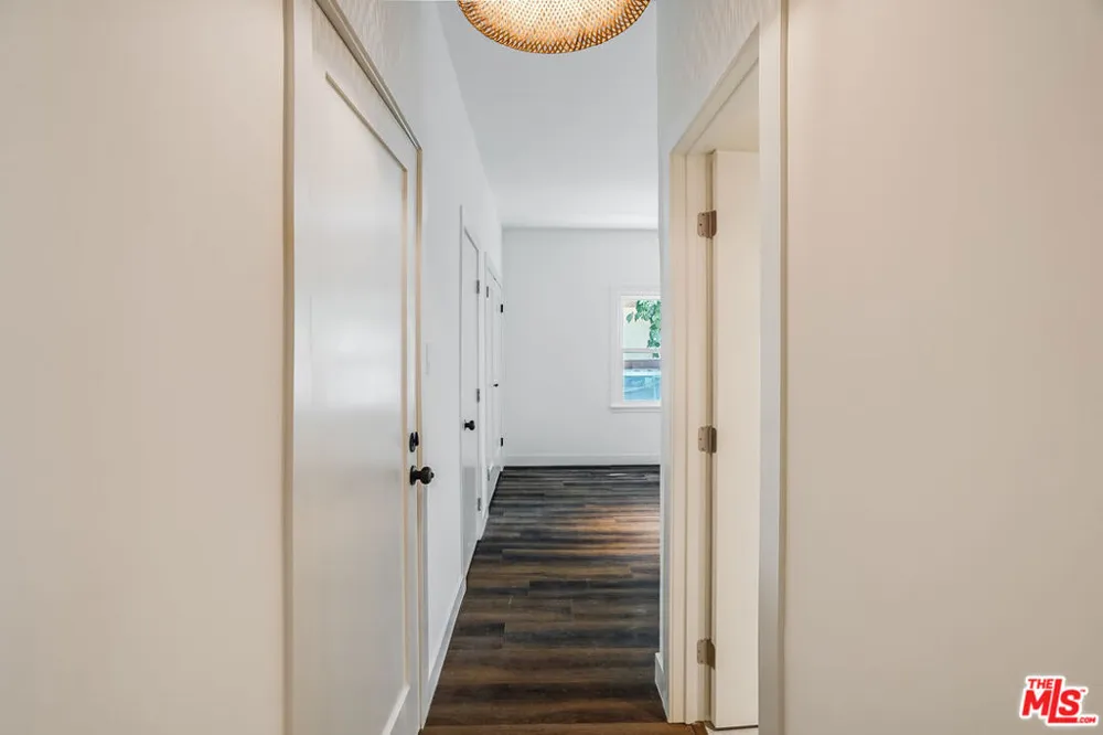 151 Swall Drive #1 Beverly Hills, CA 90211