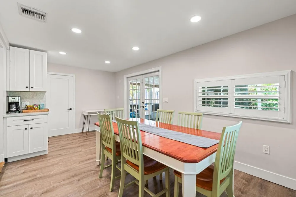 916 W DUVAL STREET Lantana, FL 33462