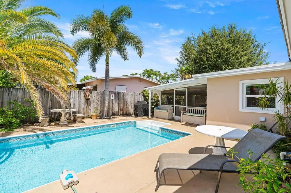 916 W DUVAL STREET Lantana, FL 33462