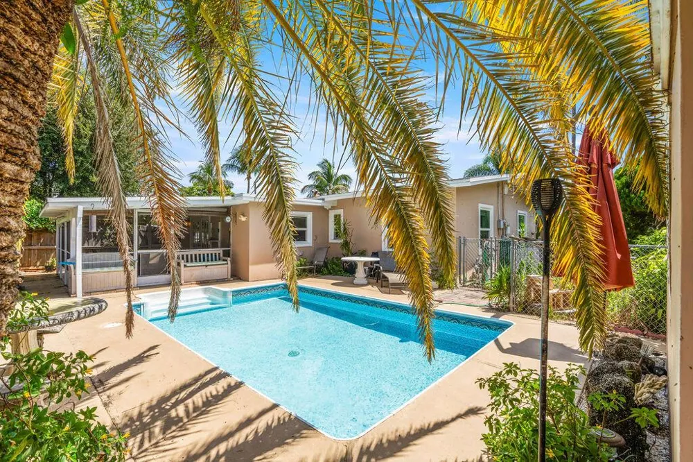 916 W DUVAL STREET Lantana, FL 33462