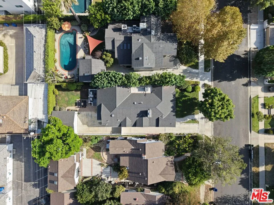 4324 Kraft Avenue Studio City, CA 91604