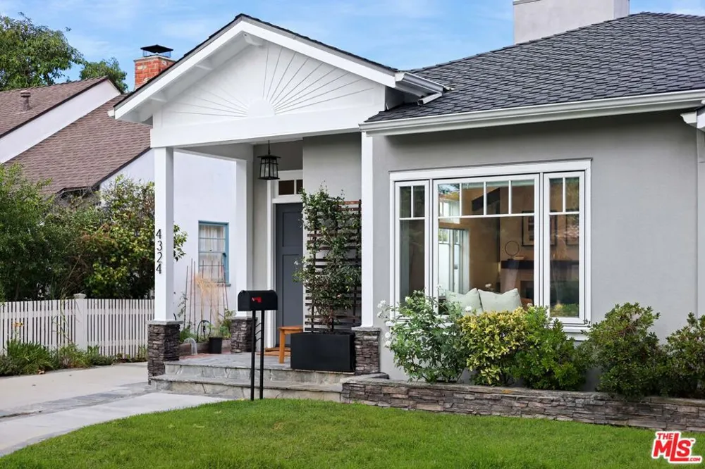 4324 Kraft Avenue Studio City, CA 91604