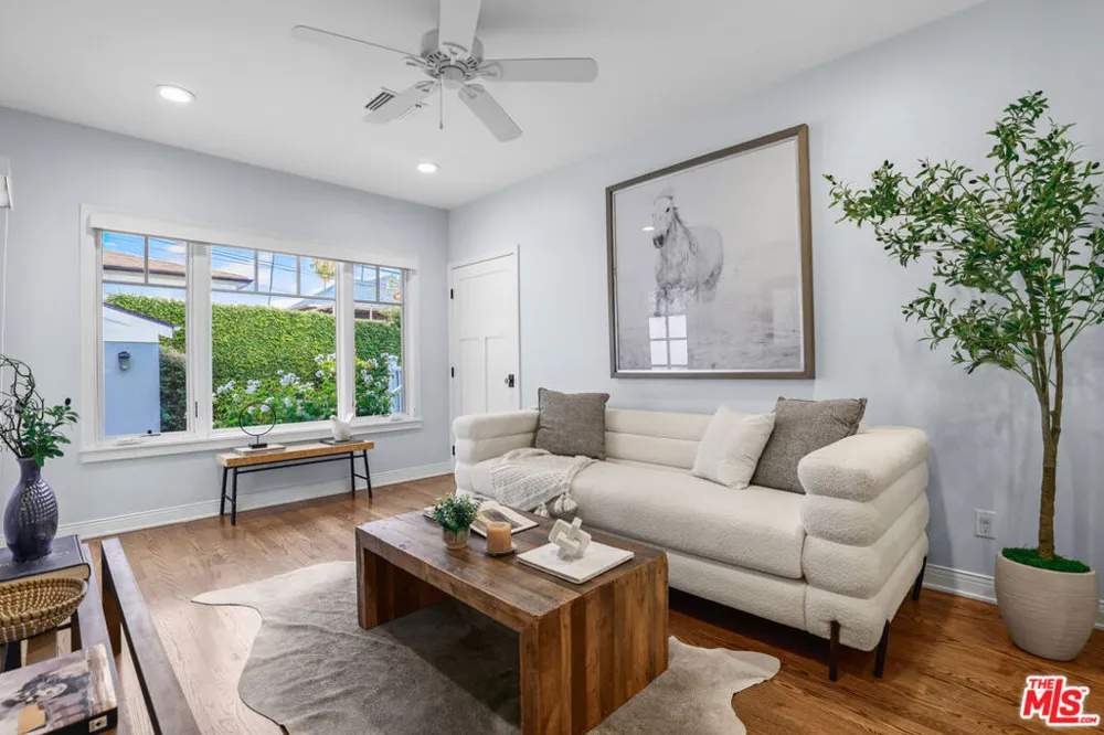 4324 Kraft Avenue Studio City, CA 91604