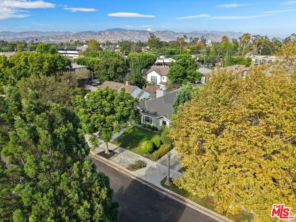 4324 Kraft Avenue Studio City, CA 91604