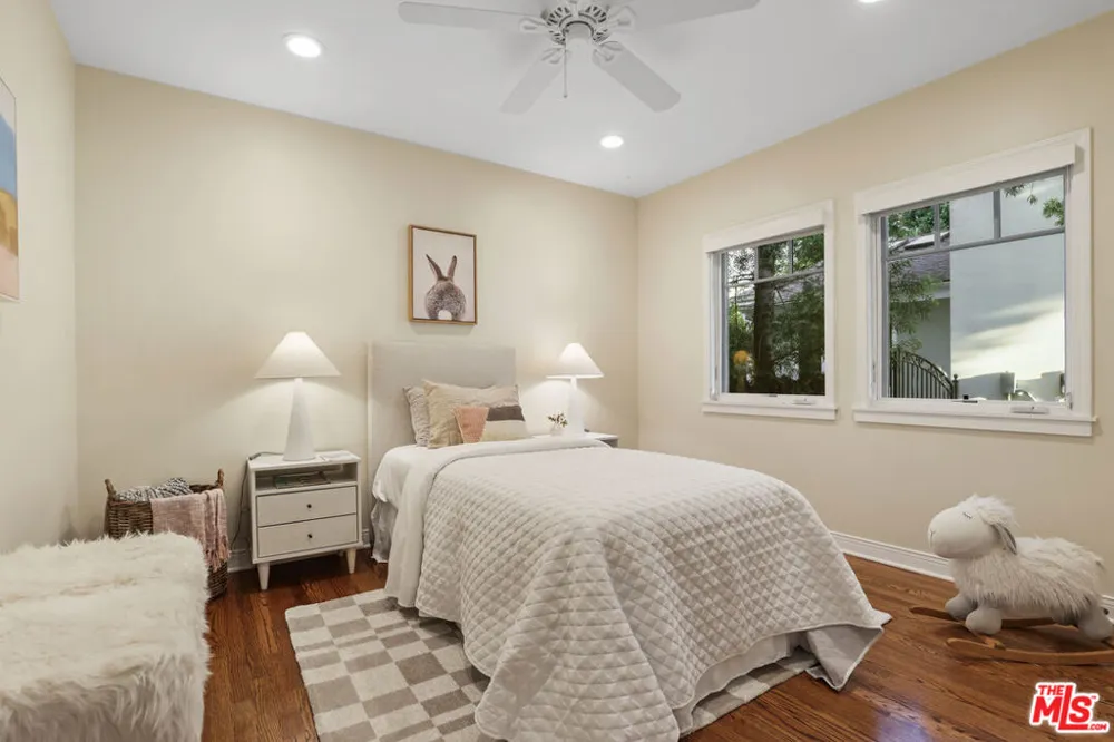 4324 Kraft Avenue Studio City, CA 91604