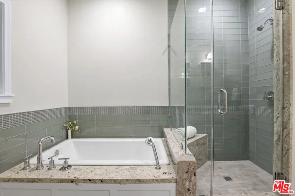 4324 Kraft Avenue Studio City, CA 91604