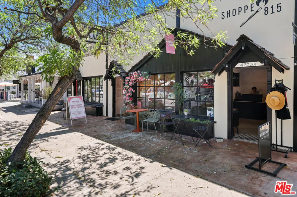 4324 Kraft Avenue Studio City, CA 91604