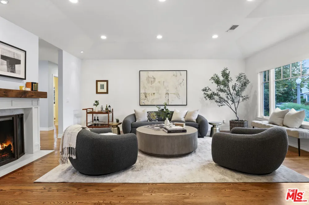 4324 Kraft Avenue Studio City, CA 91604
