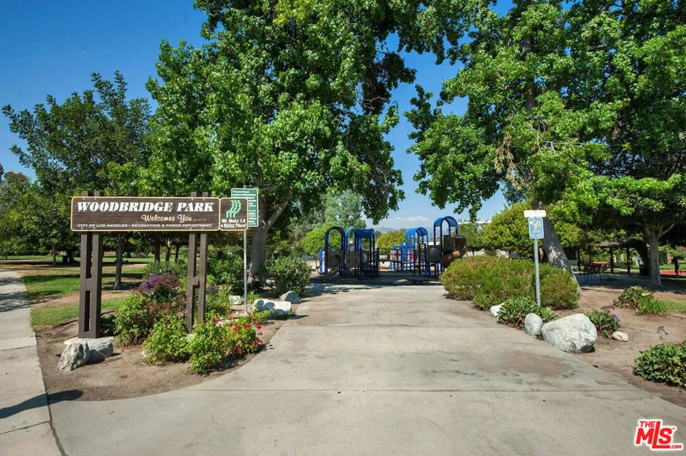 4324 Kraft Avenue Studio City, CA 91604