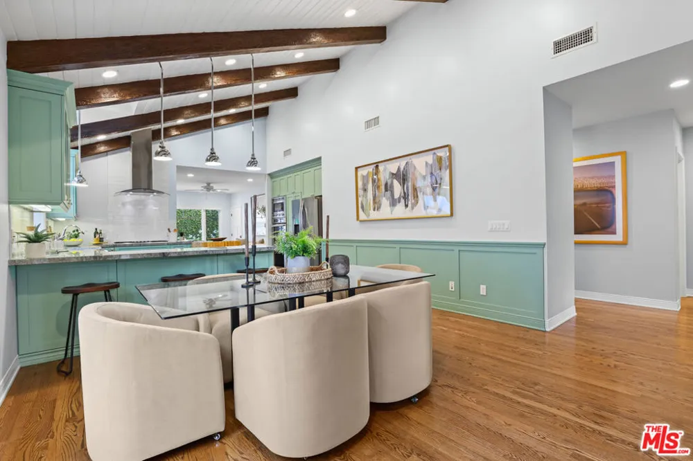 4324 Kraft Avenue Studio City, CA 91604